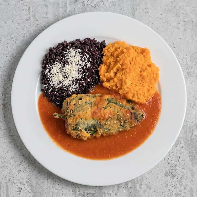 45. Chiles Rellenos de Pollo.